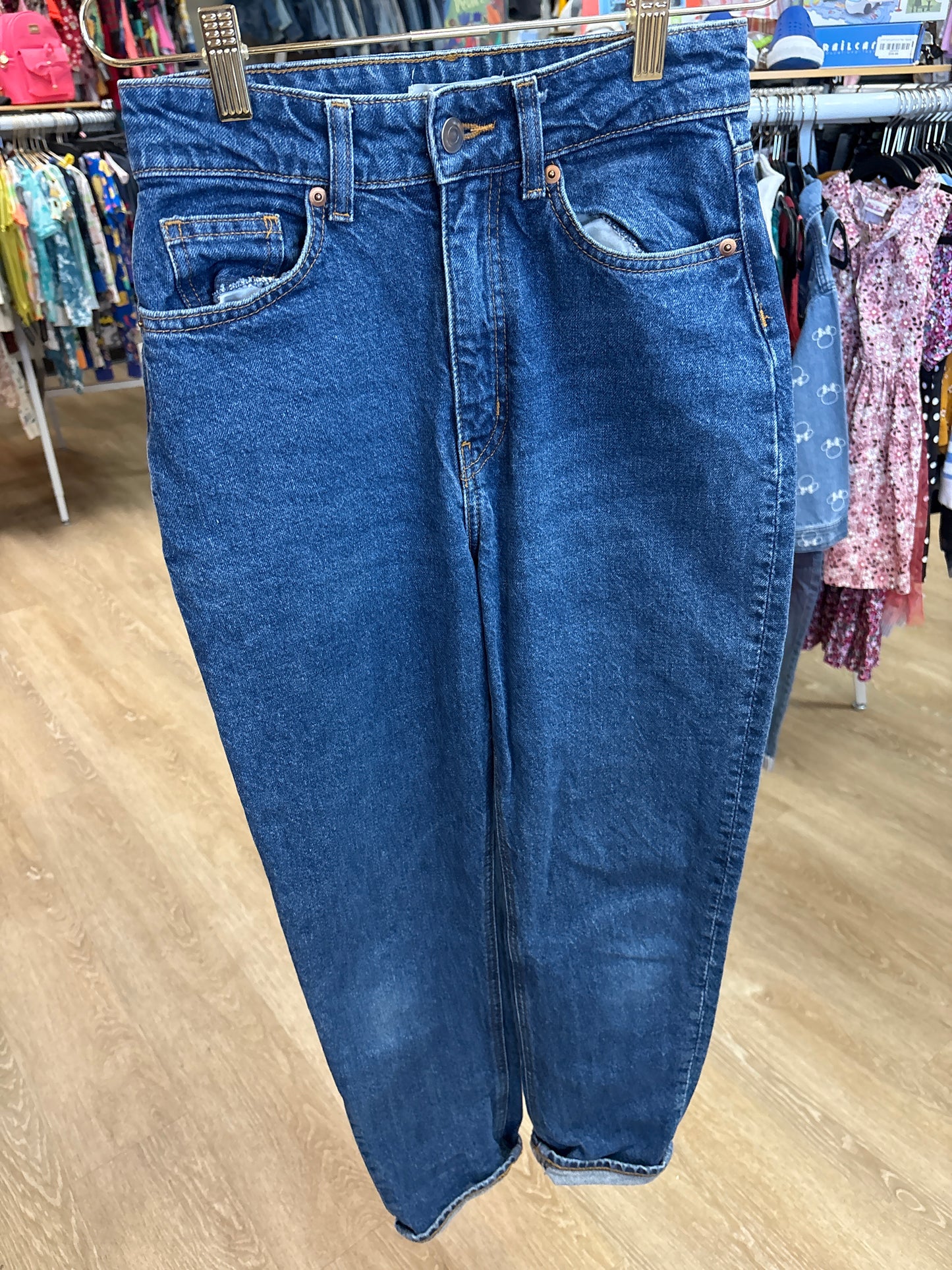Womens 4 Dark Wash Denim Pants