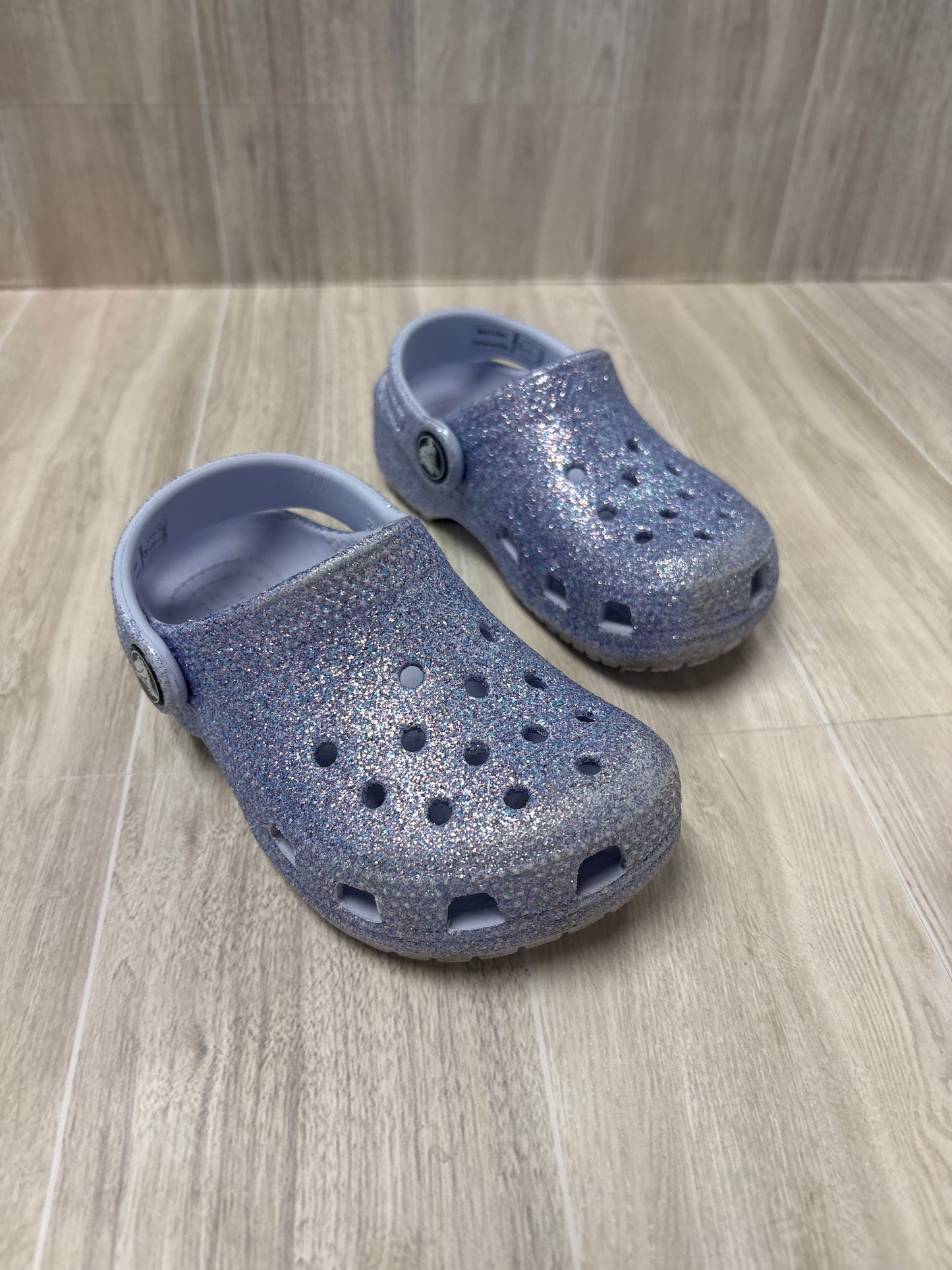 8c Light Purple Glitter Crocs