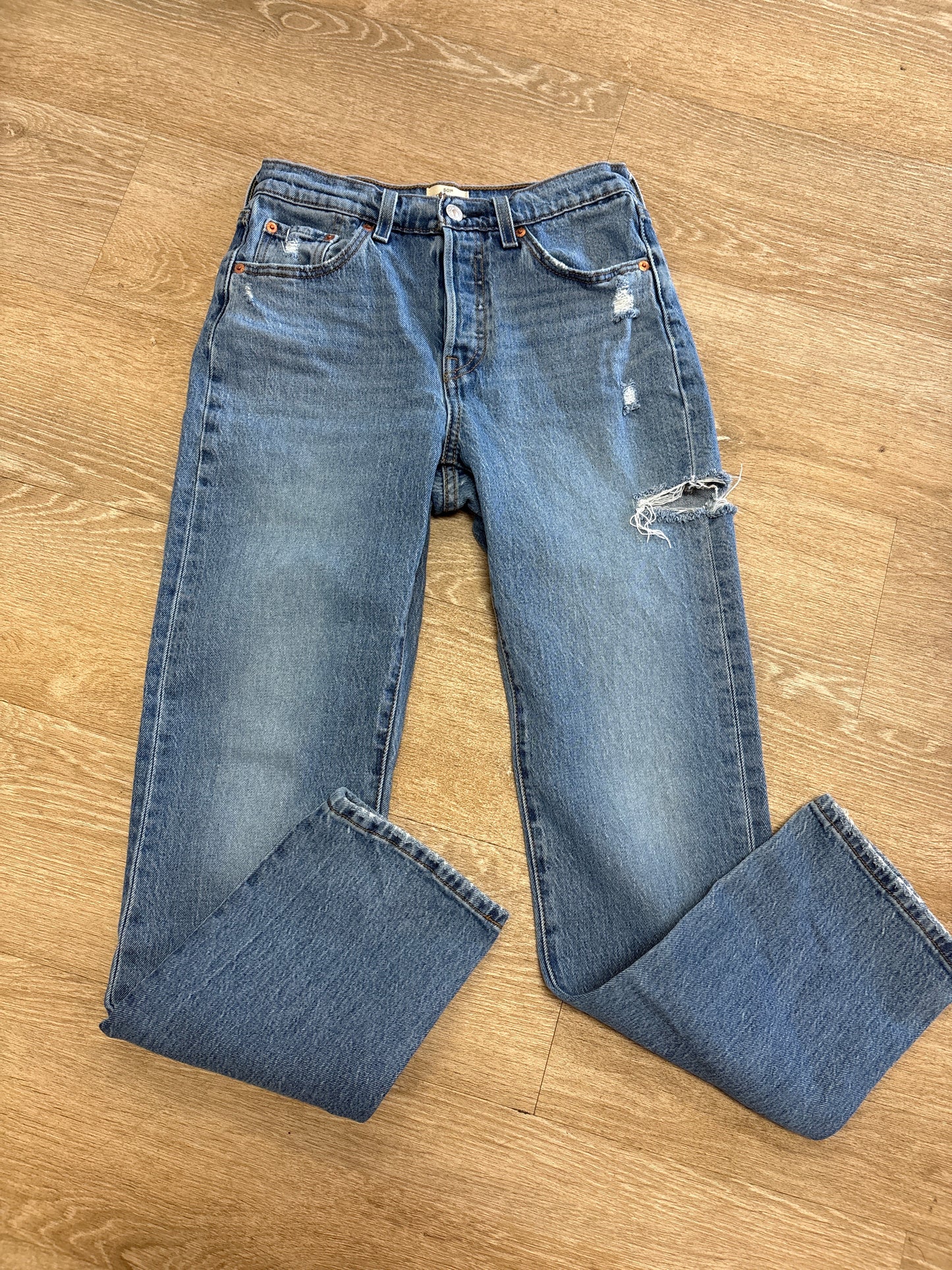 Womens 25 / 30 Levis 501 Distressed Denim Pants