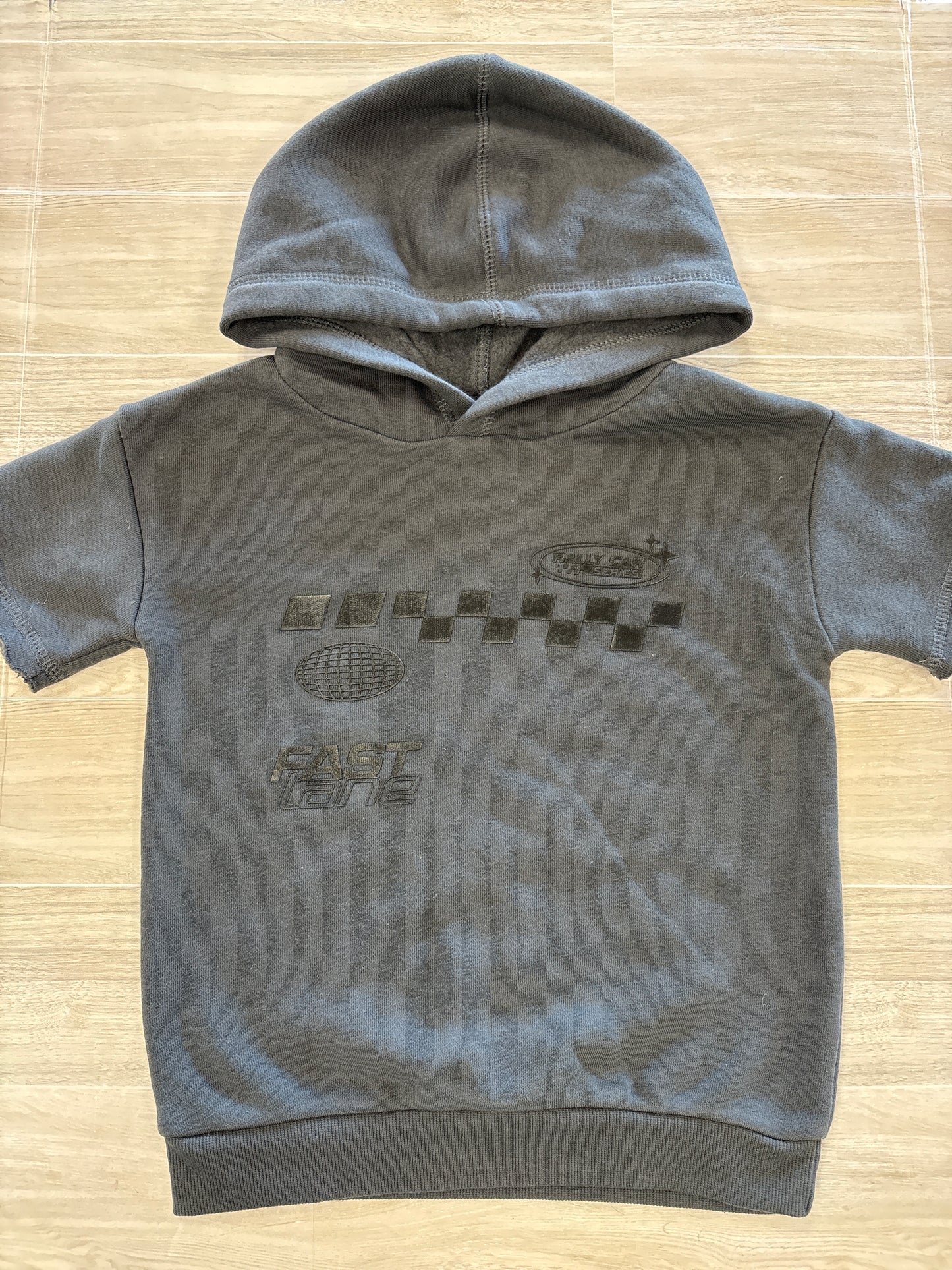 NWT 4T Grayson Mini Grey Hooded Short Sleeve Sweater