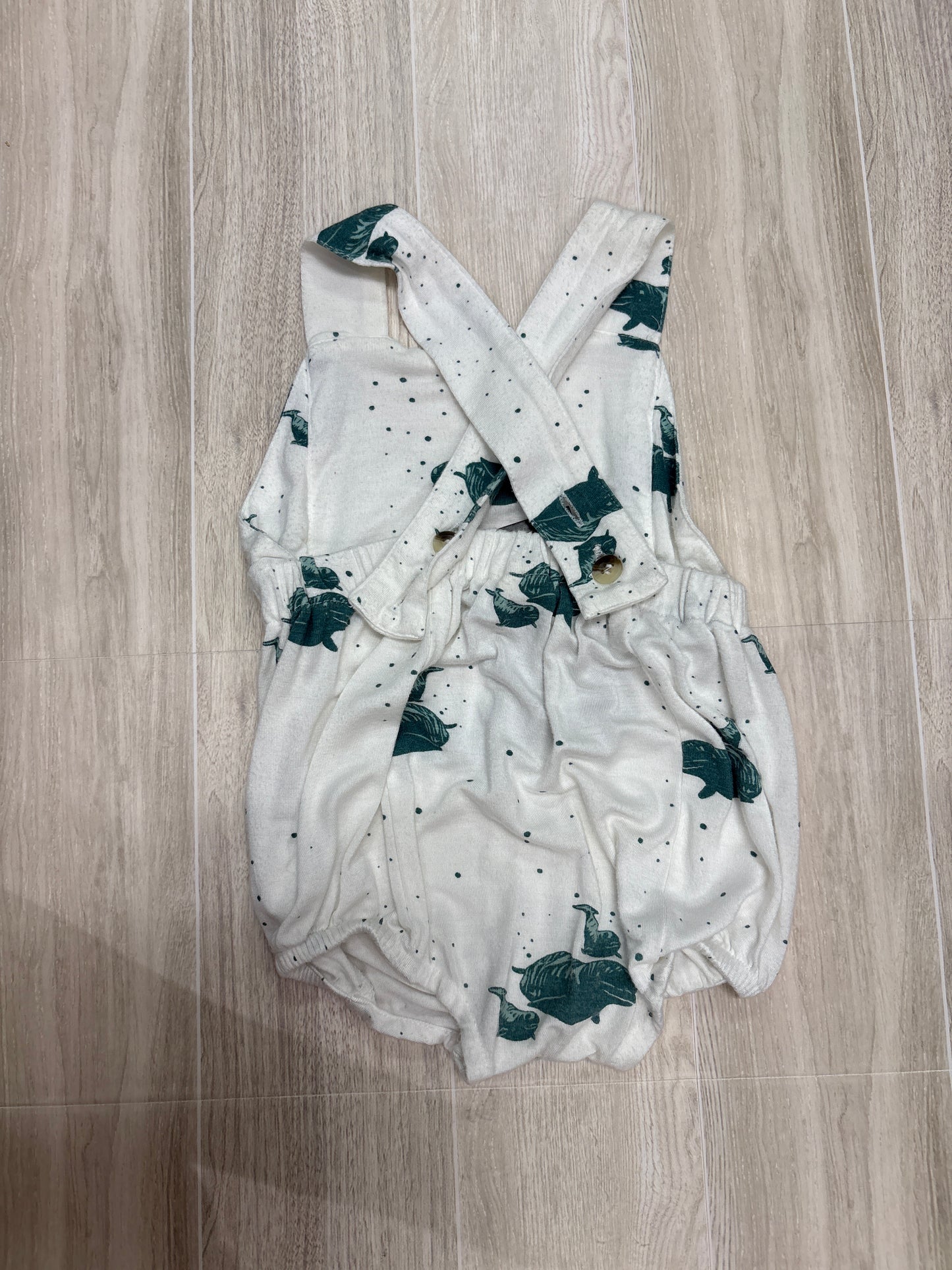 0-3m Kate Quinn Beluga Romper