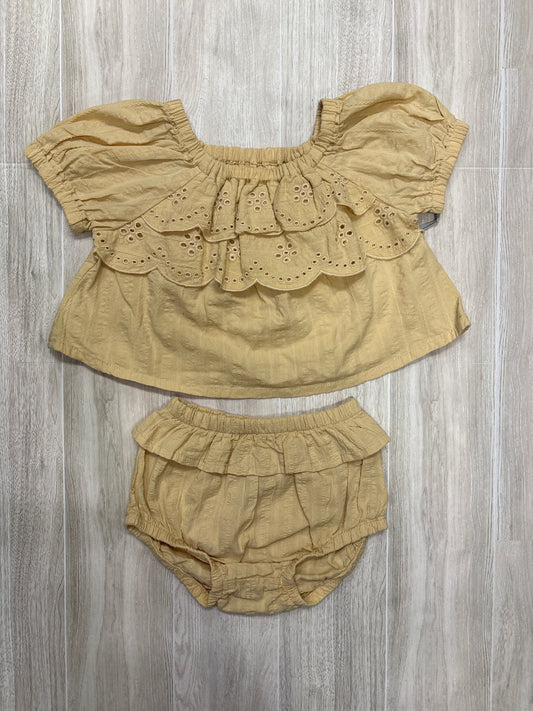 NWT 0-3m Butter Yellow Eyelet 2 Piece Set