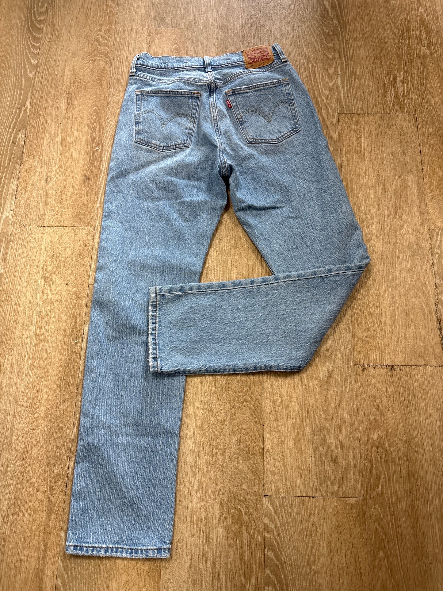 Womens 28 Levis 501 Light Wash Button Fly Straight Leg Denim