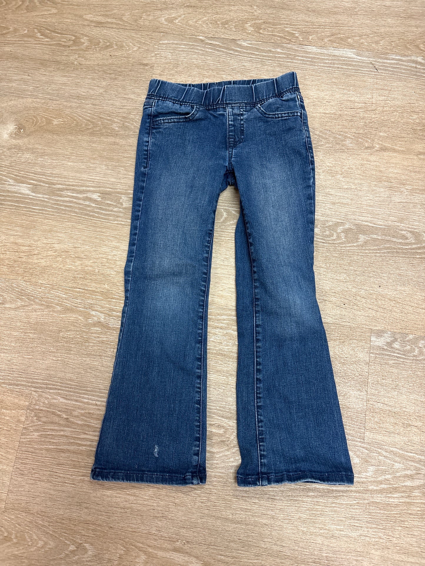 7 Medium Wash Flare Pull On Denim