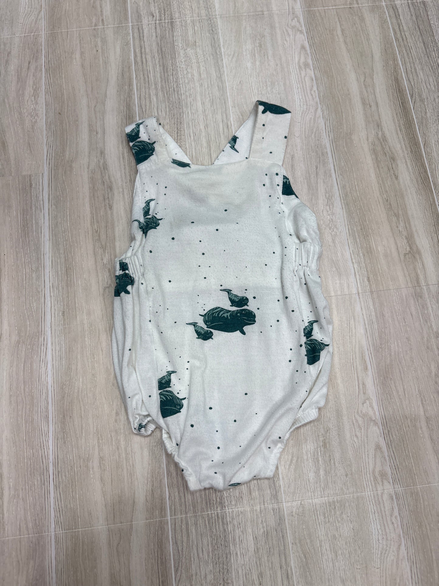0-3m Kate Quinn Beluga Romper