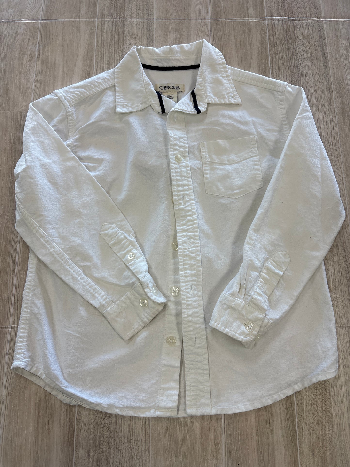 6/7 White Long Sleeve Button Up