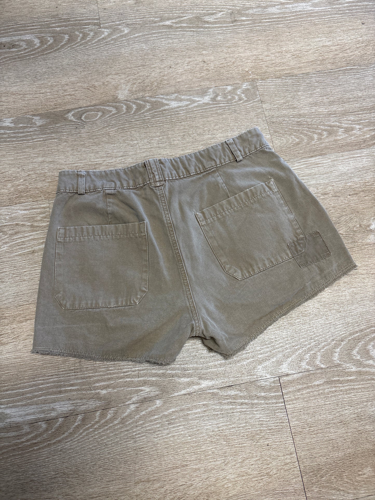 Womens Medium Zara Basic Khaki Shorts