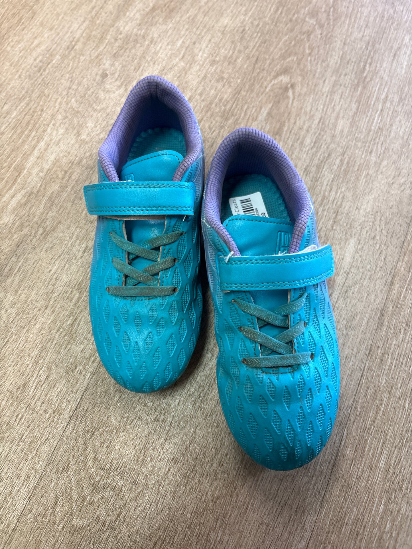 1c Blue/Lavender Cleats