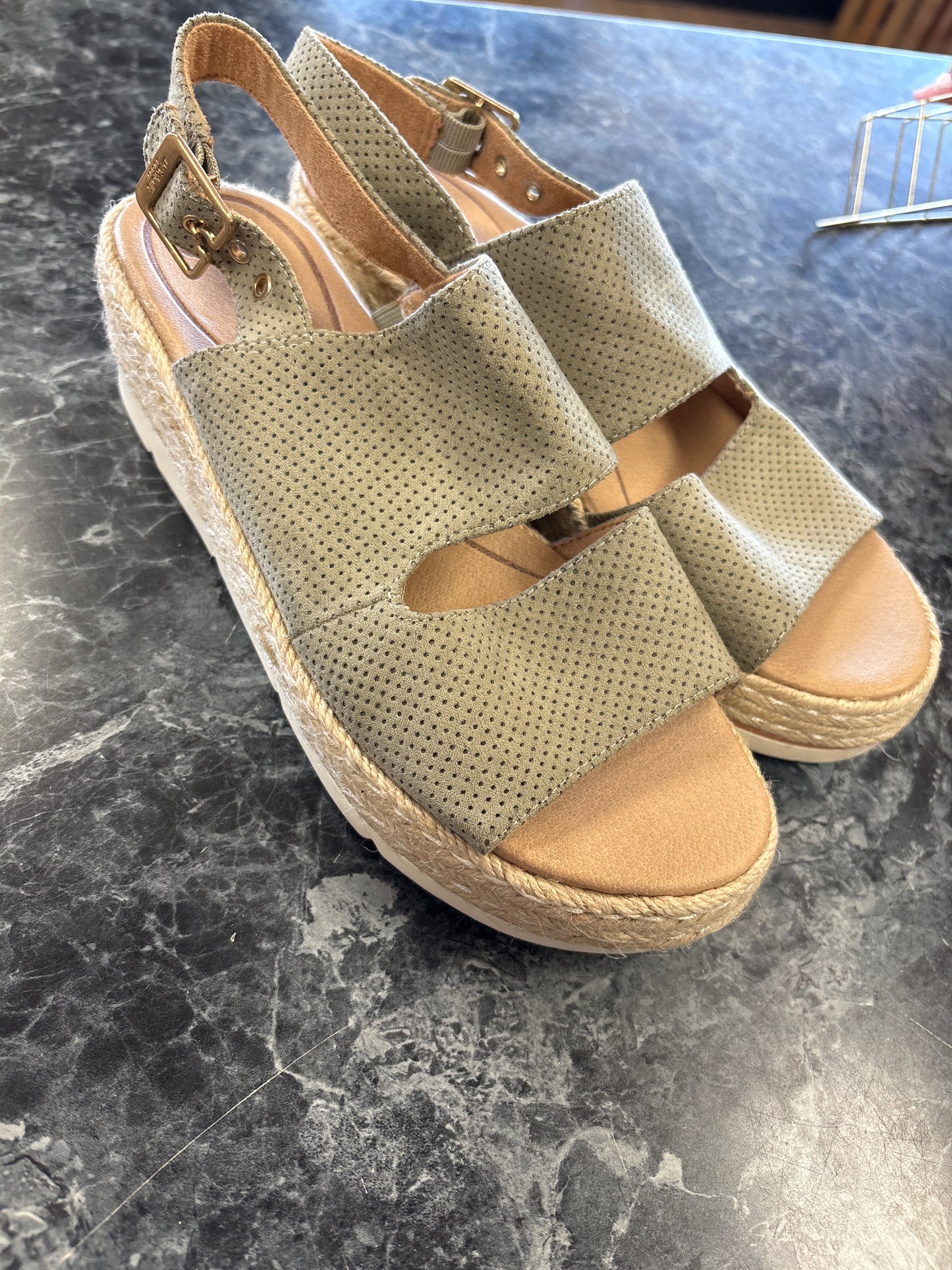 8.5W Dr Scholls Olive Wedges