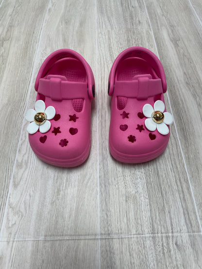 4/5 Hot Pink Daisy Faux Crocs