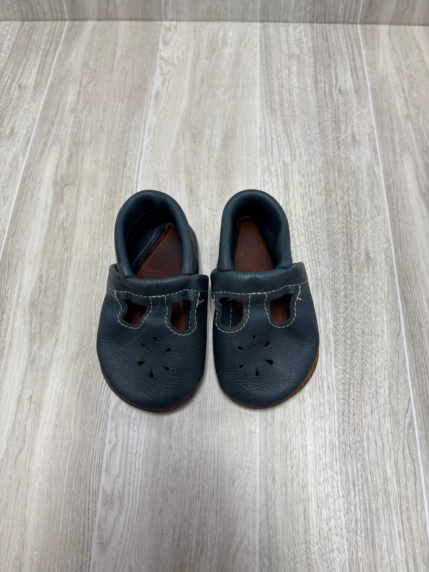4c Navy Leather Mocs