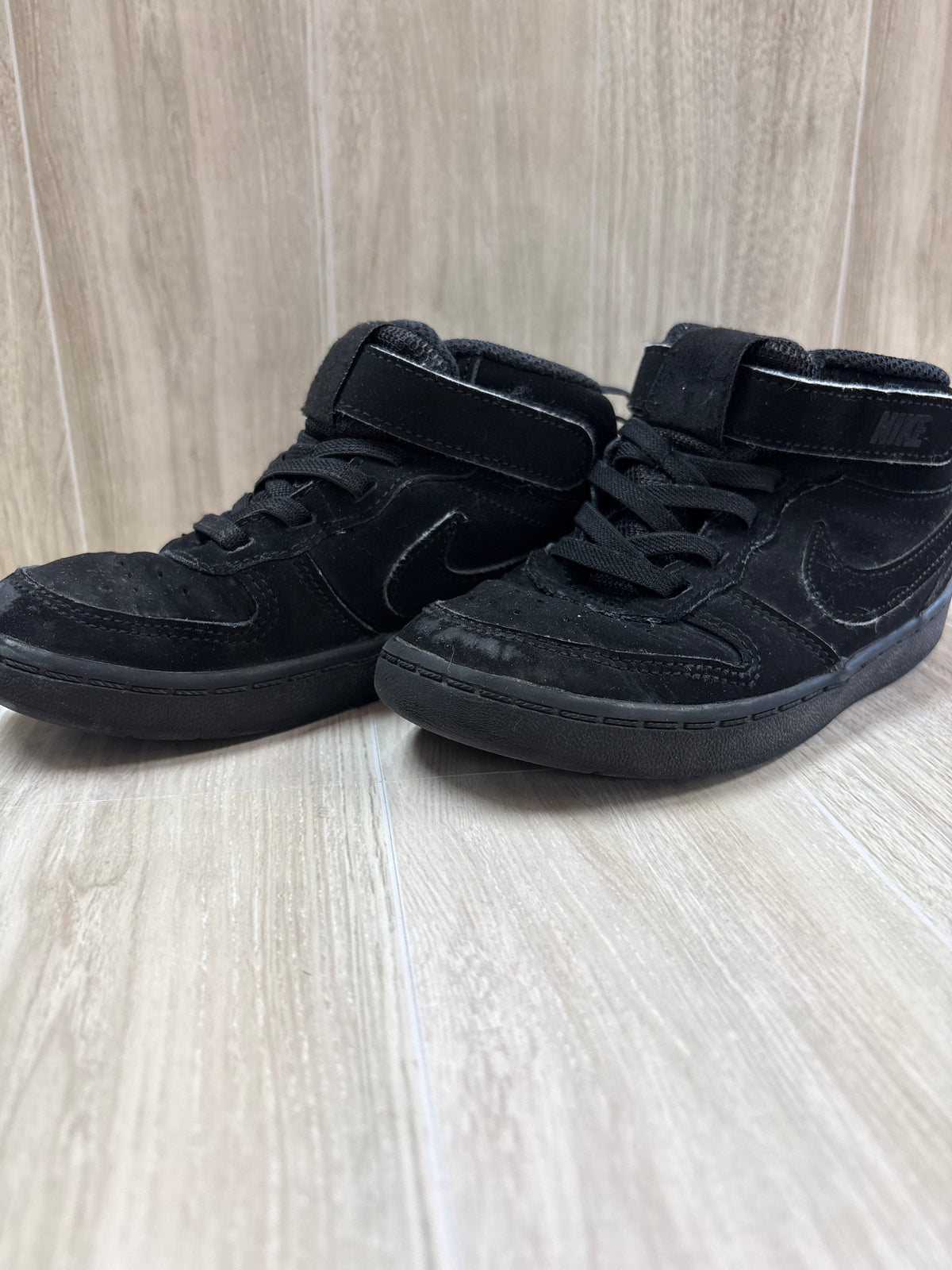 10c Nike Matte Black Mid Sneakers - Blemish