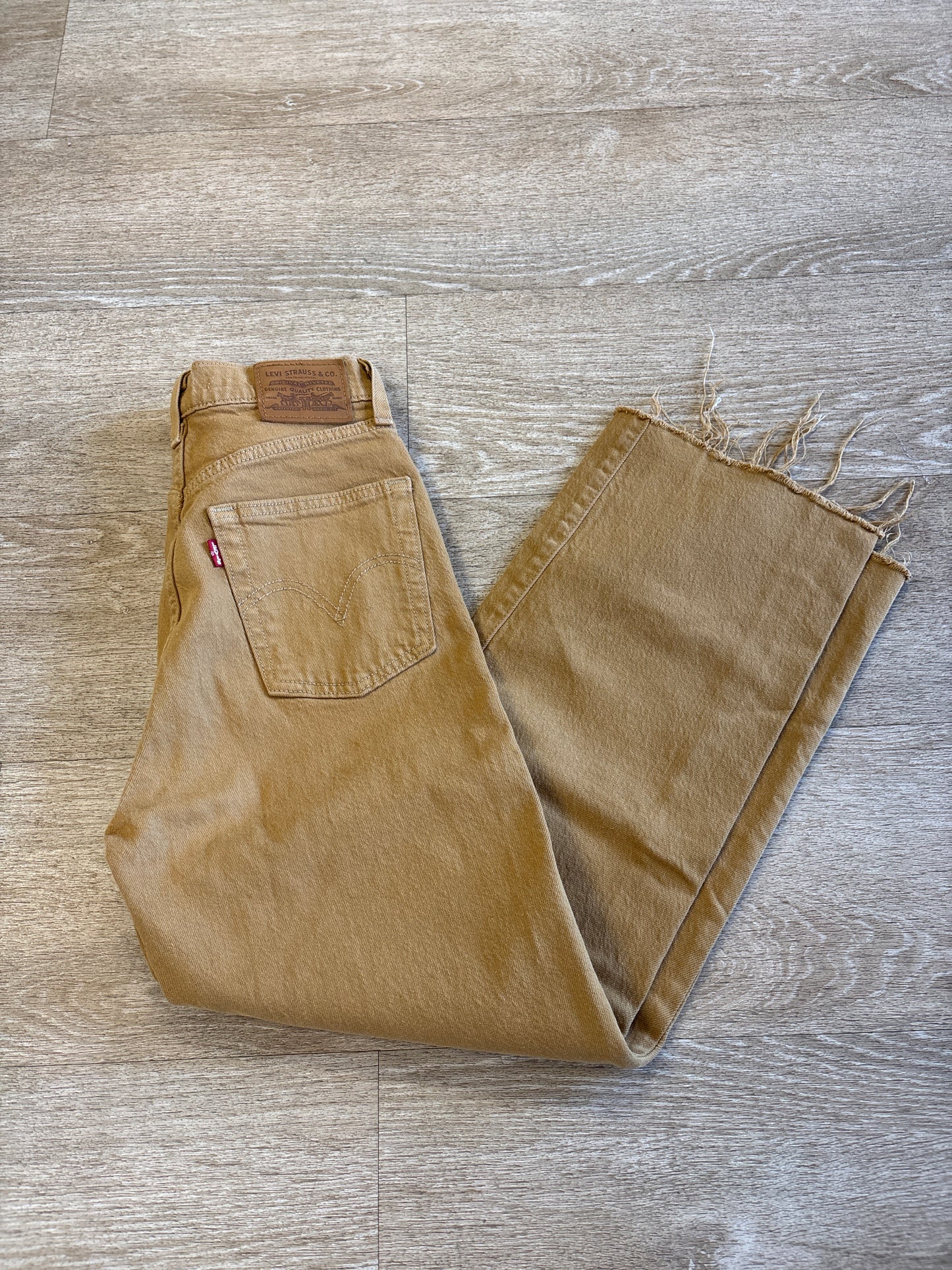 Womens 24 Levis Ribcage Straight Raw Hem Denim Pant - Butterscotch