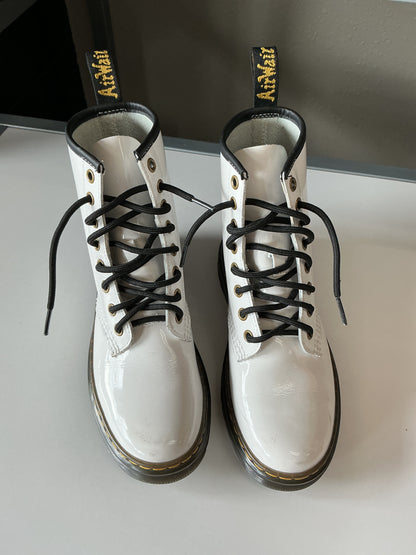 Womens 6 Dr Martin Boots