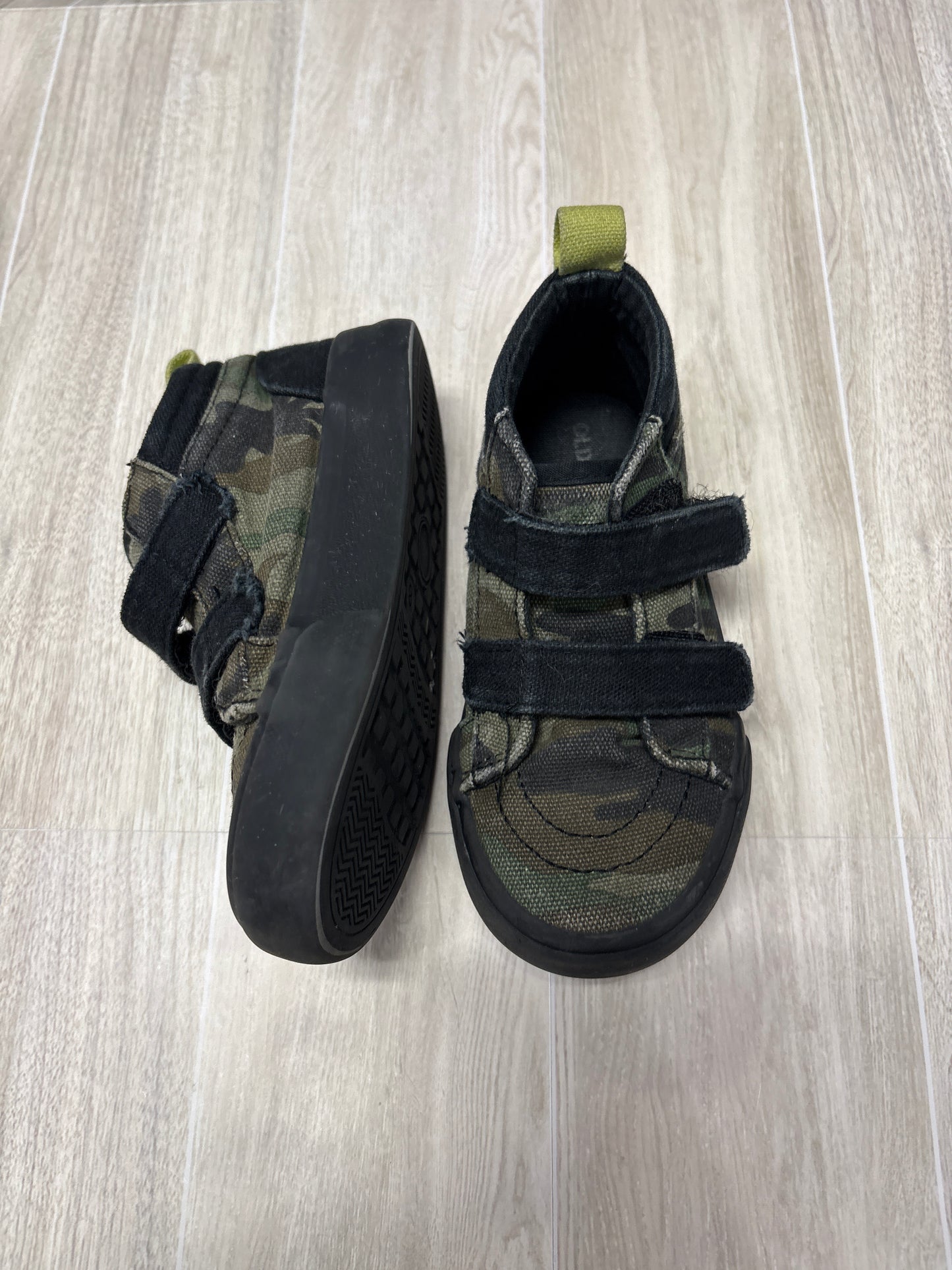 8c Camo Velcro Sneakers