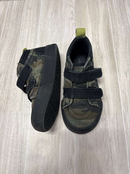 8c Camo Velcro Sneakers