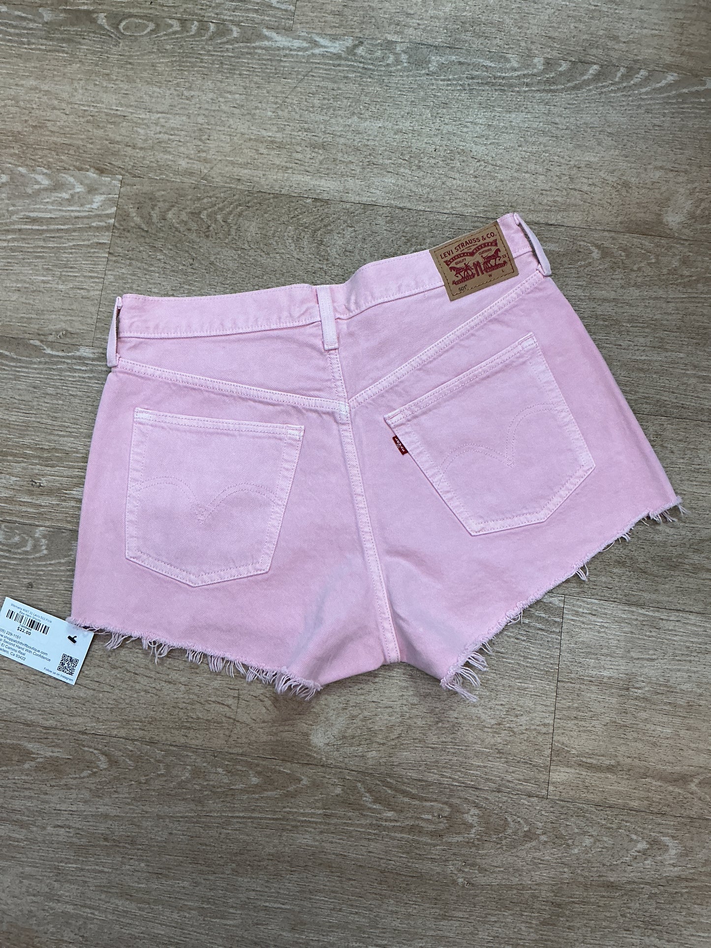 Womens NWT 31 Levis 501 Pink Raw Hem Shorts