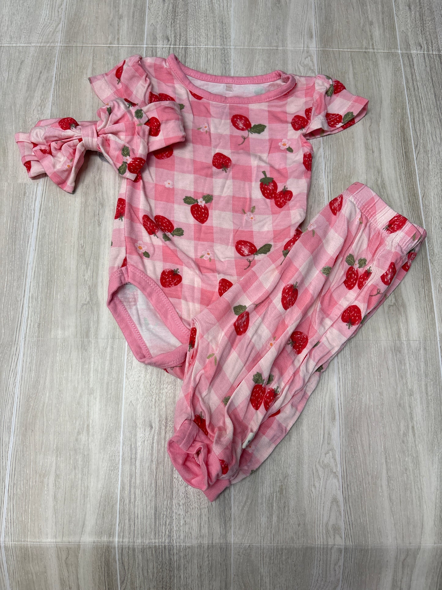 0-3m Milkberry Strawberry Checkered 3 Piece Set