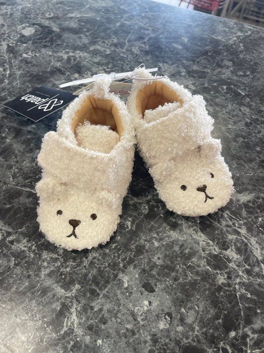 NWT Infant Teddy Bear Slippers