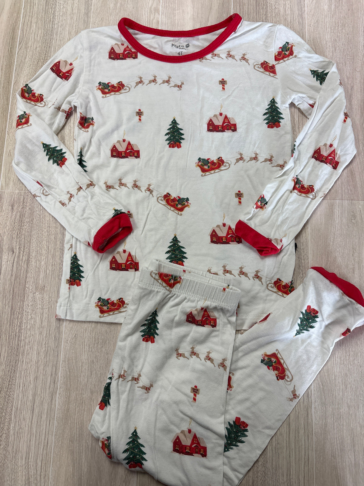 4T Red/White Kyte Christmas Printed 2 Piece Set