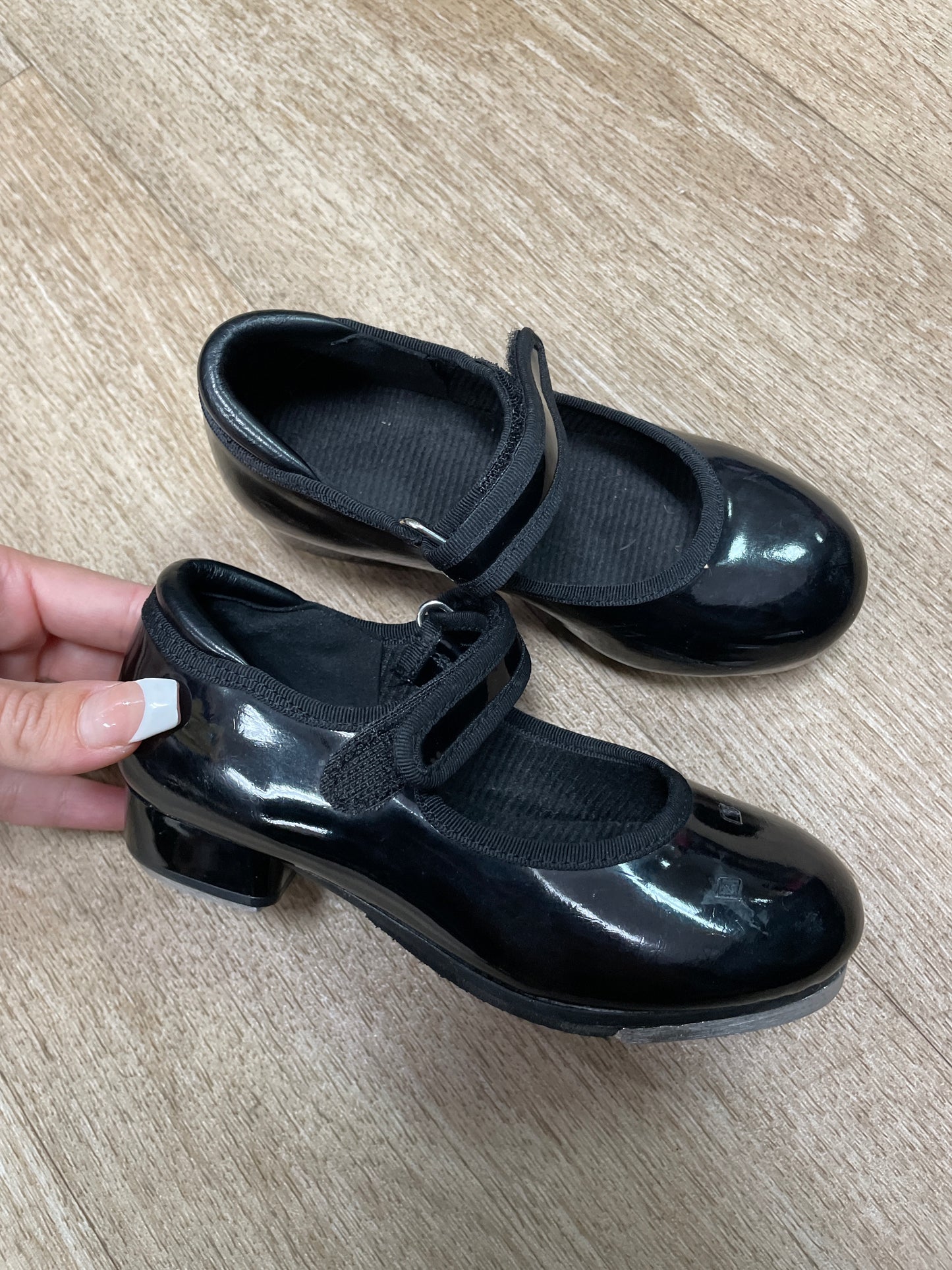 9c Tap Shoes
