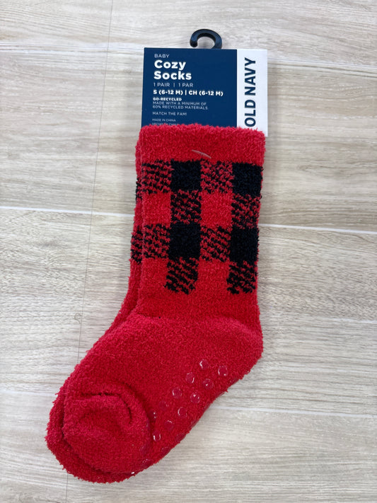 NWT 6-12m Red Plaid Fuzzy Socks