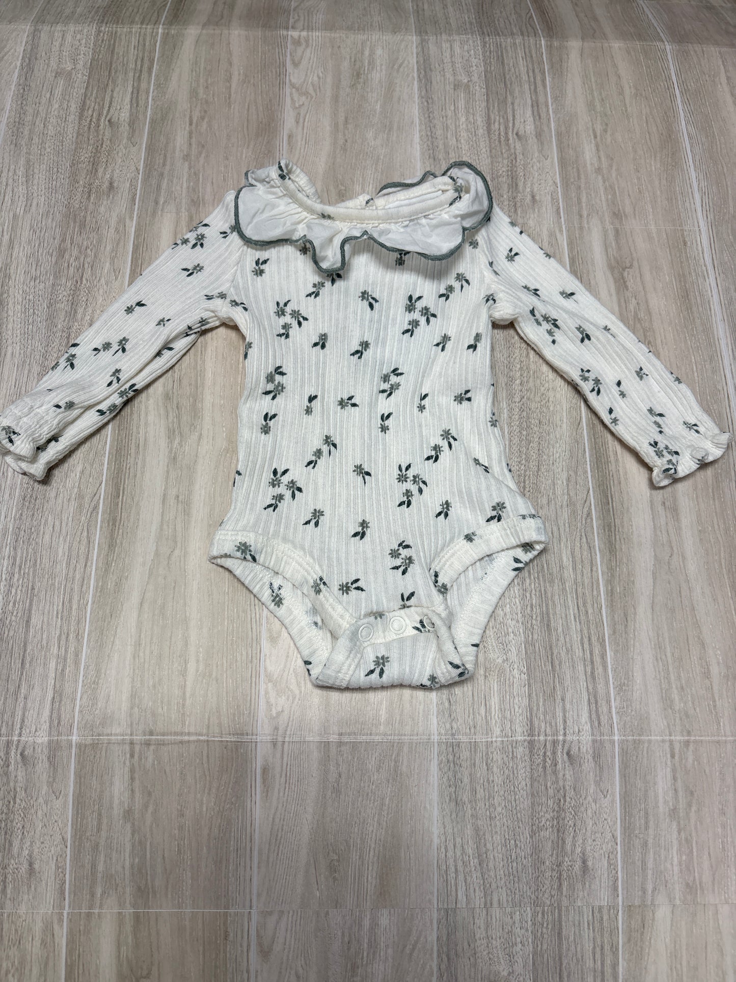 3-6m White Ribbed Green Floral Collared Onesie