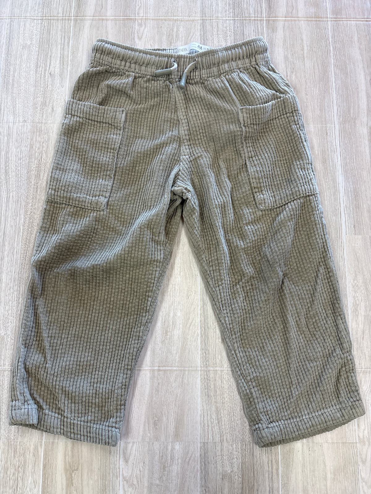 3/4 Zara Light Olive Corduroy Pant