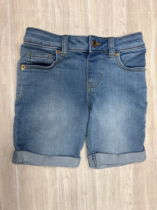 6/7 Light Wash Cuffed Bermuda Shorts