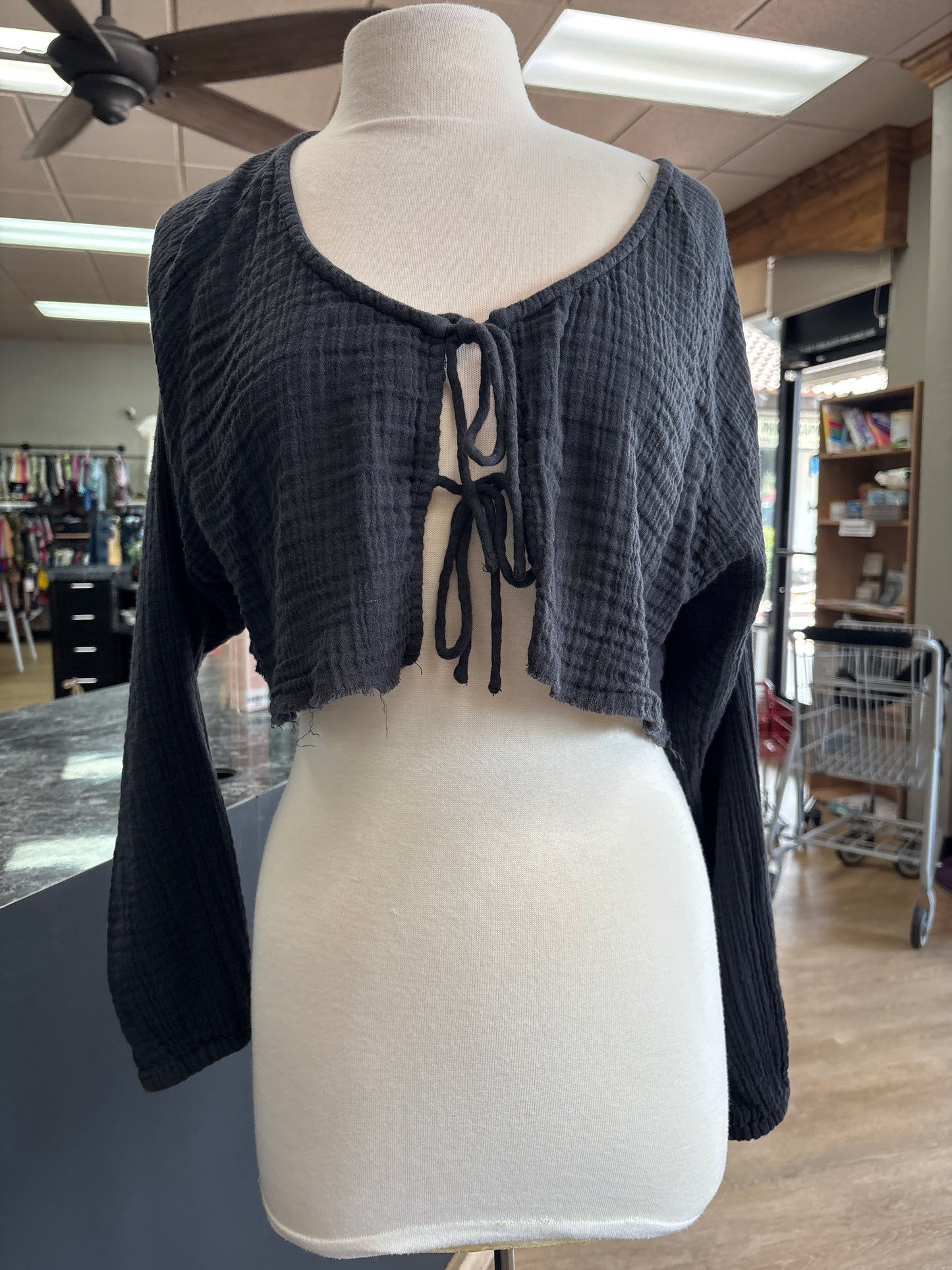 Womens Medium Out From Under Black Gauze Tie Top