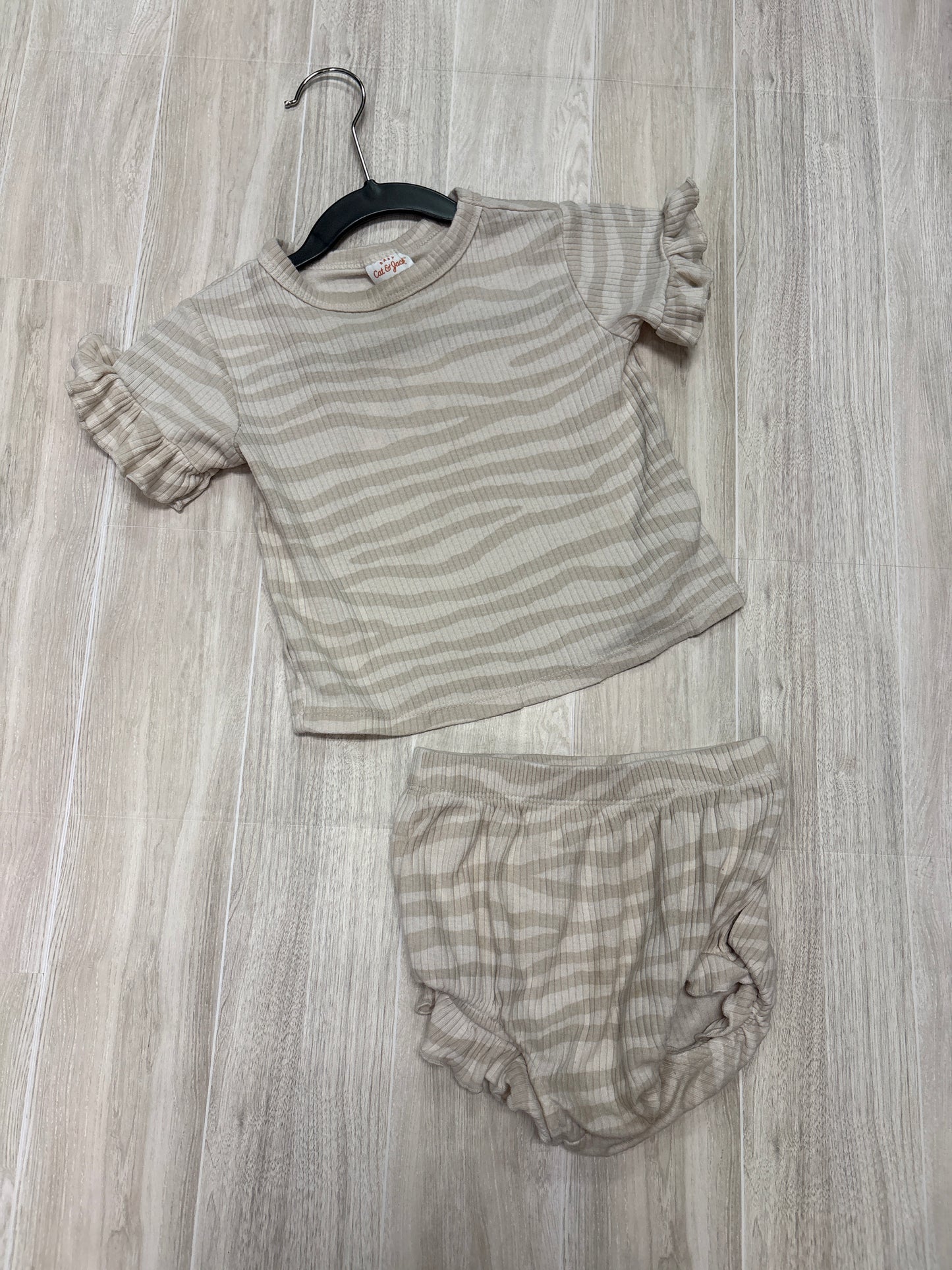 18m Beige Zebra Ribbed 2 Piece Lounge Set