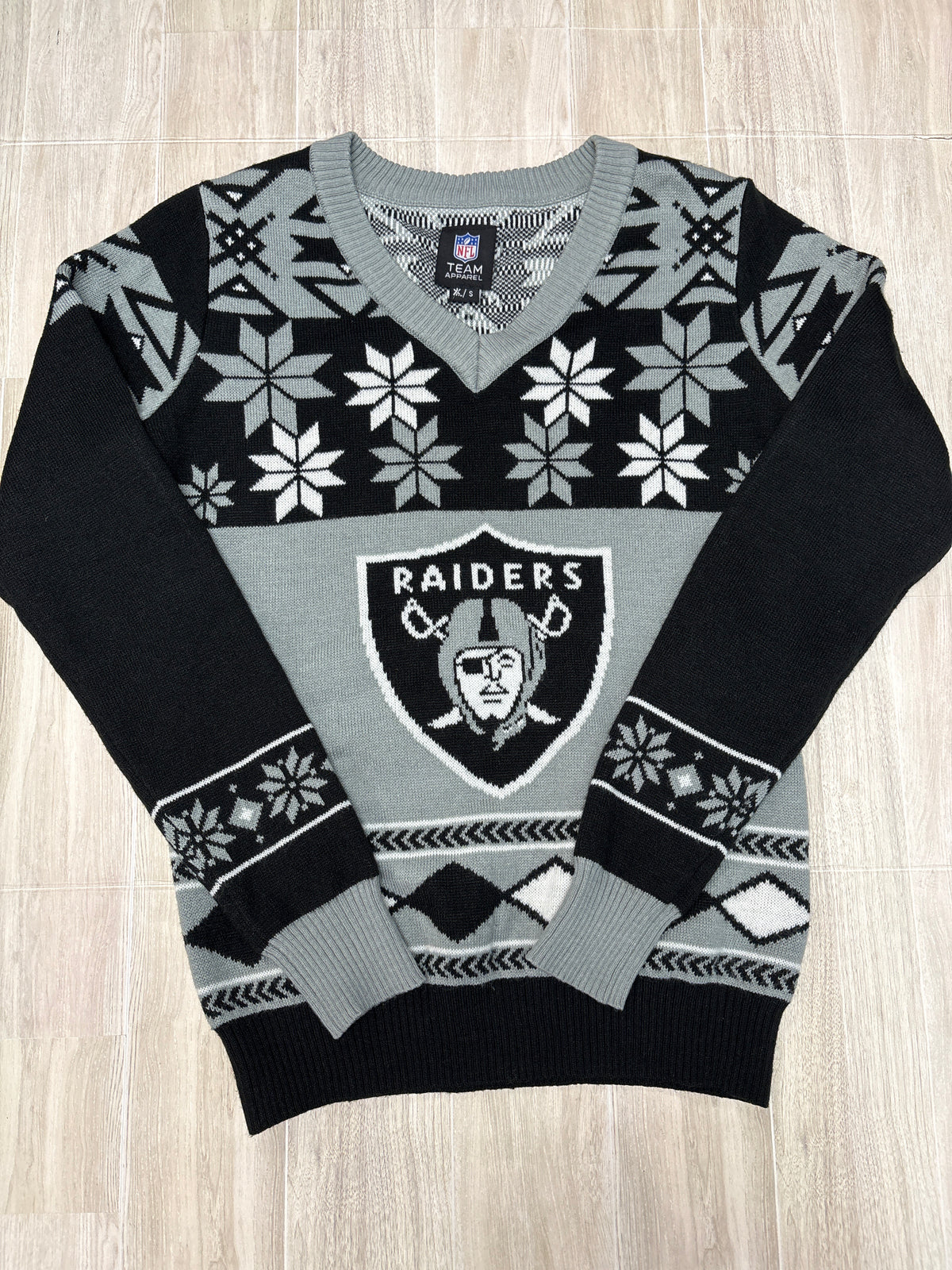Womens Small Knit Raiders V Neck Sweater