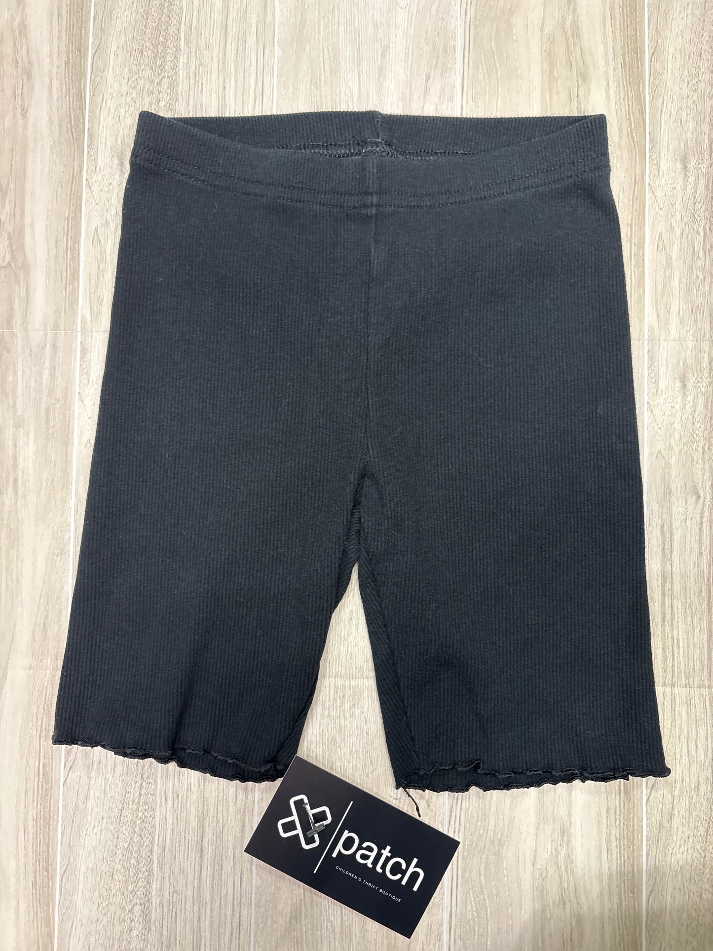 6/7 Black Ribbed Biker Shorts