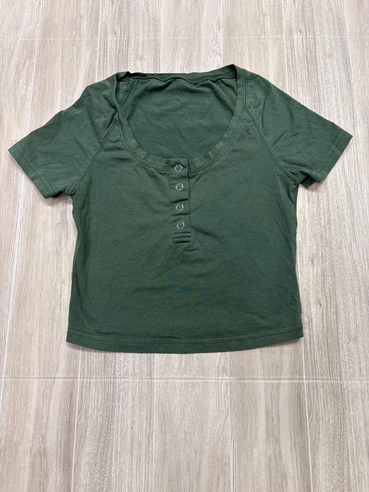 Womens Small Green Button Crop