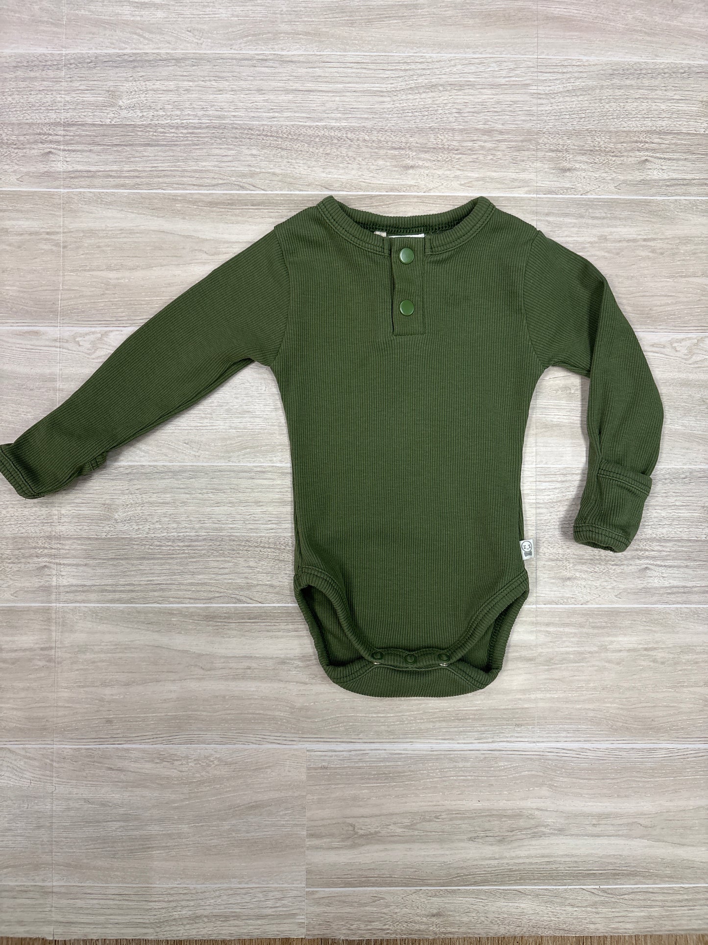 0-3m Green Button Long Sleeve Organic Onesie