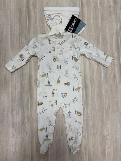 NWT 6-9m Alphabet Animals 2 Piece Pajama + Hat Set