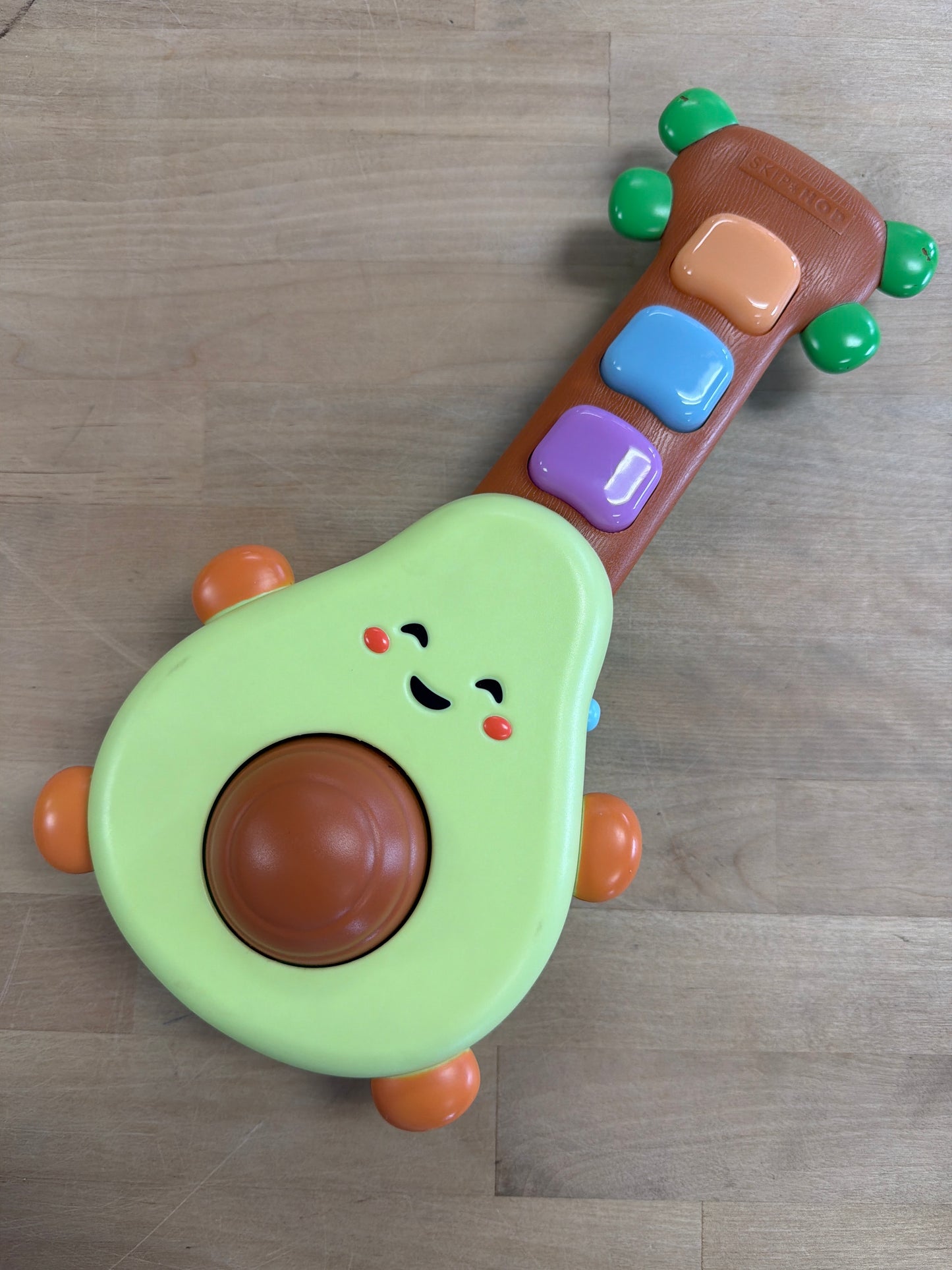 Skip Hop Avocado Play Guitar