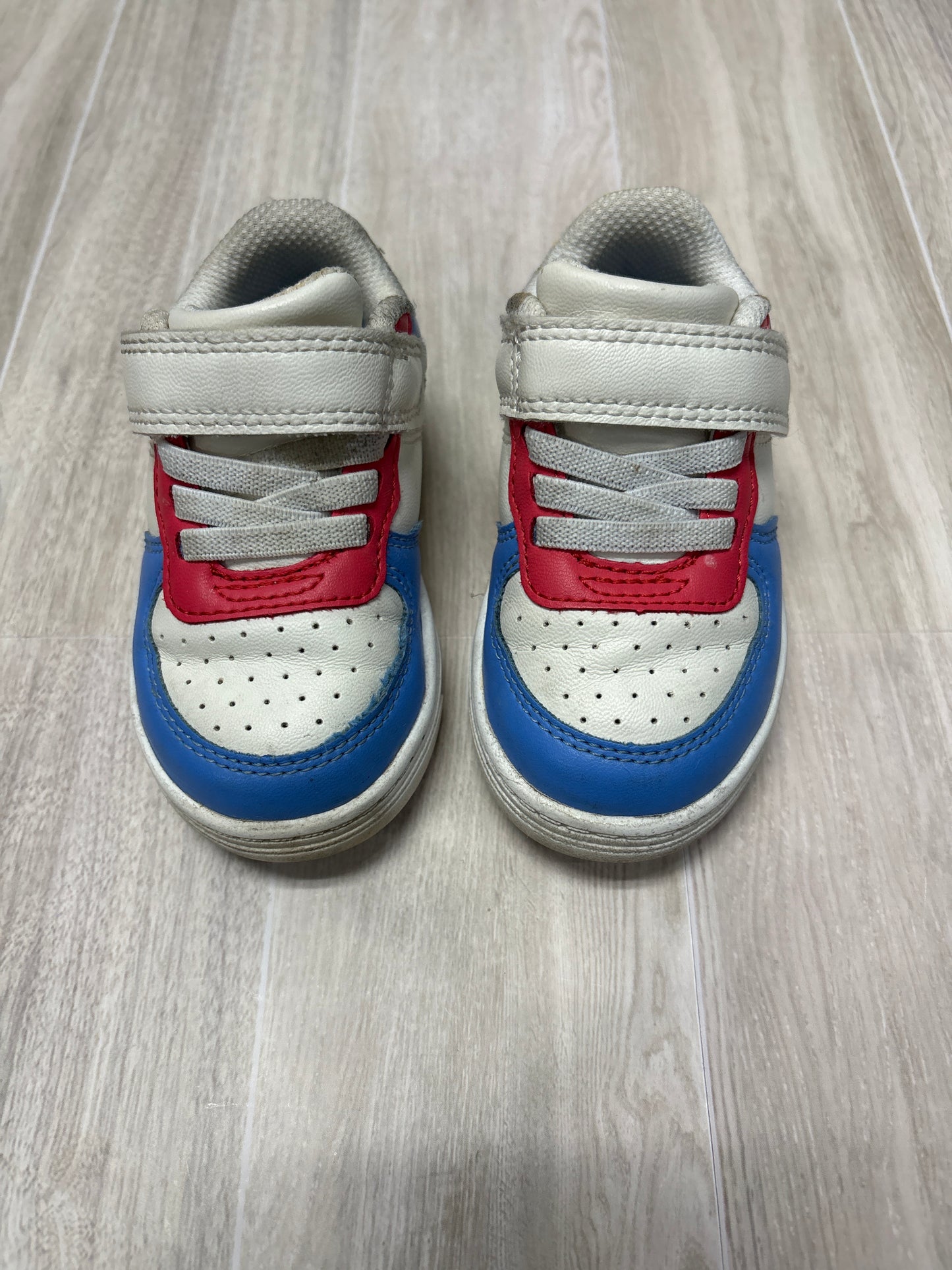 5c White/Red/Blue Colorblock Velcro Sneakers - Blemish