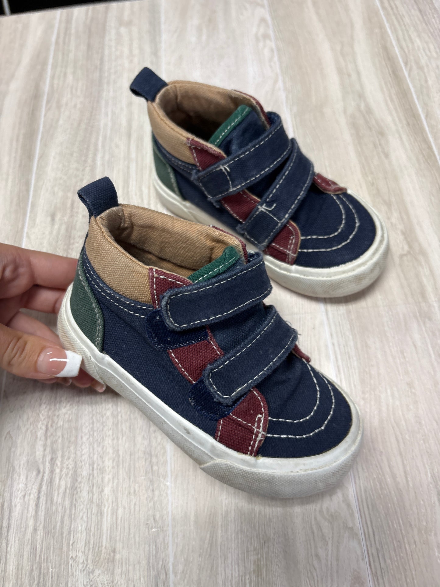 6c Blue/Green/Red Velcro High Top