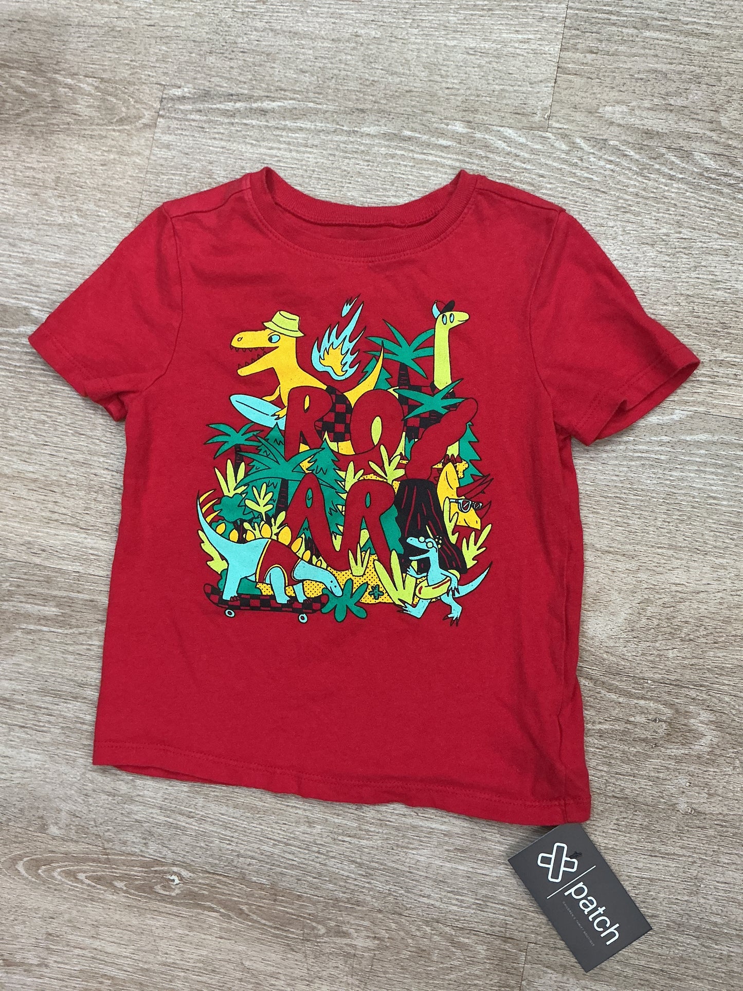 5t-dino-graphic-tee