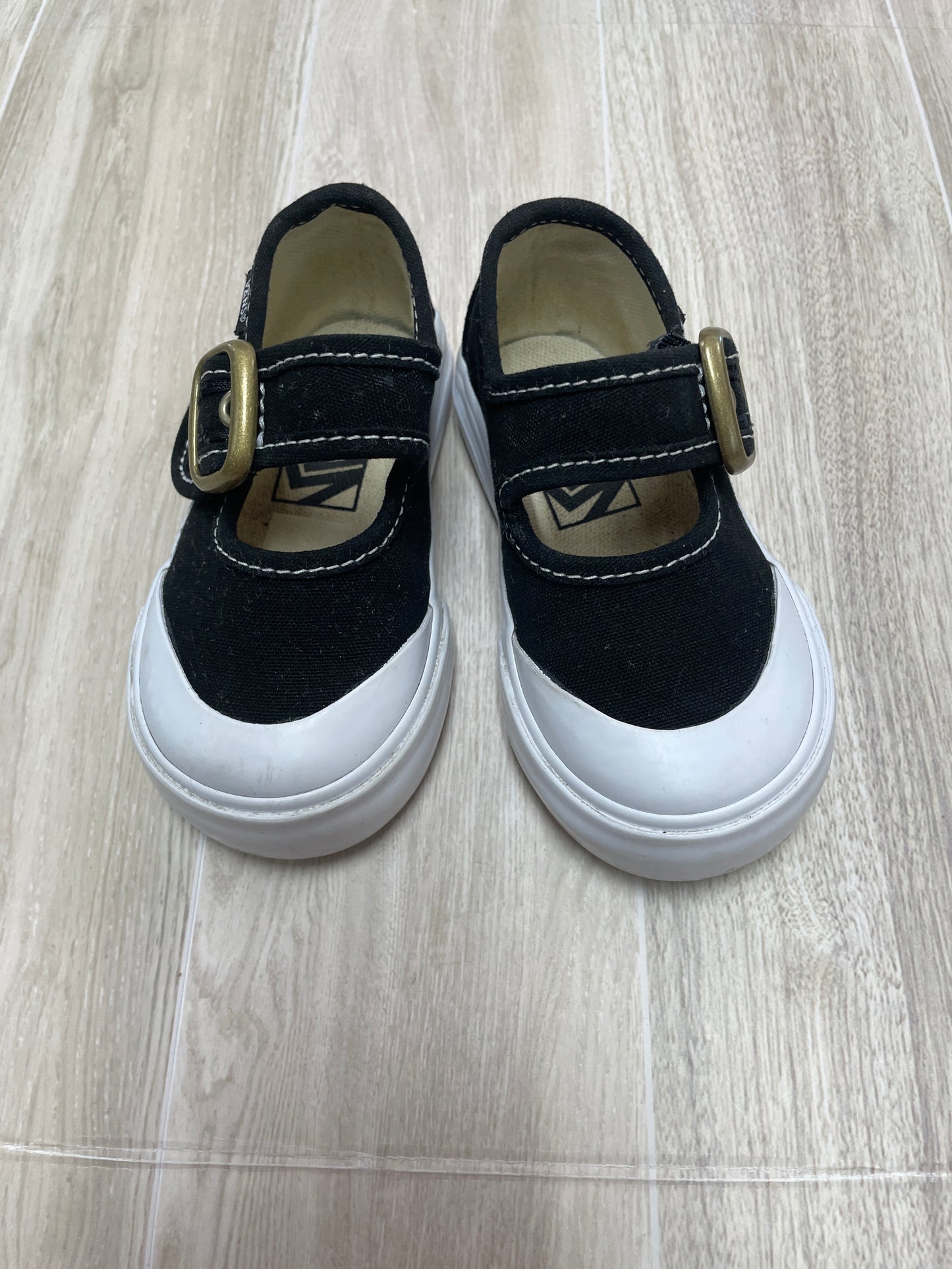 4.5c Black Mary Jane Vans