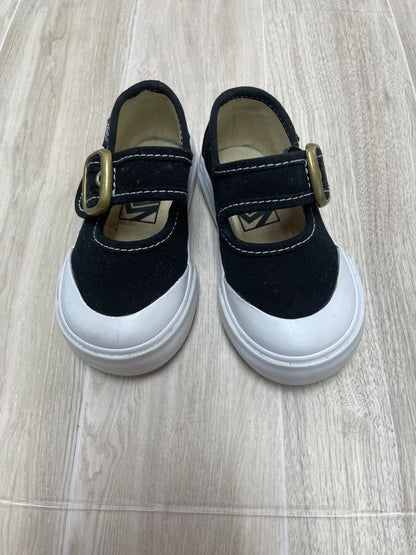 4.5c Black Mary Jane Vans