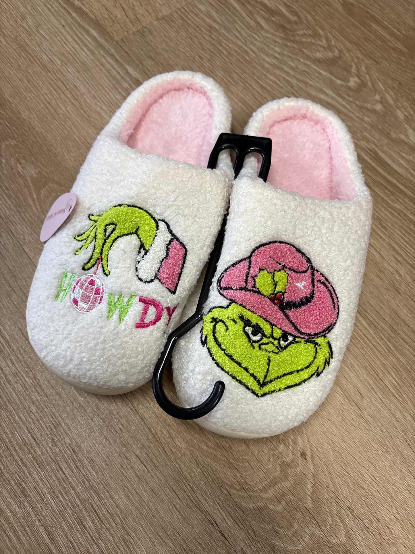 NEW Howdy Grinch Slippers