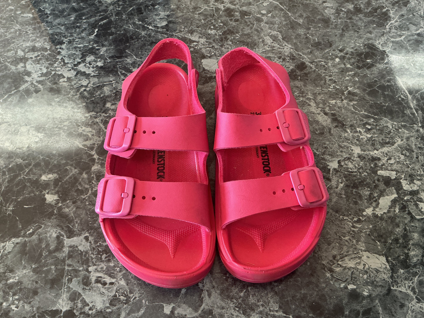 2Y Birkenson Hot Pink Sandal