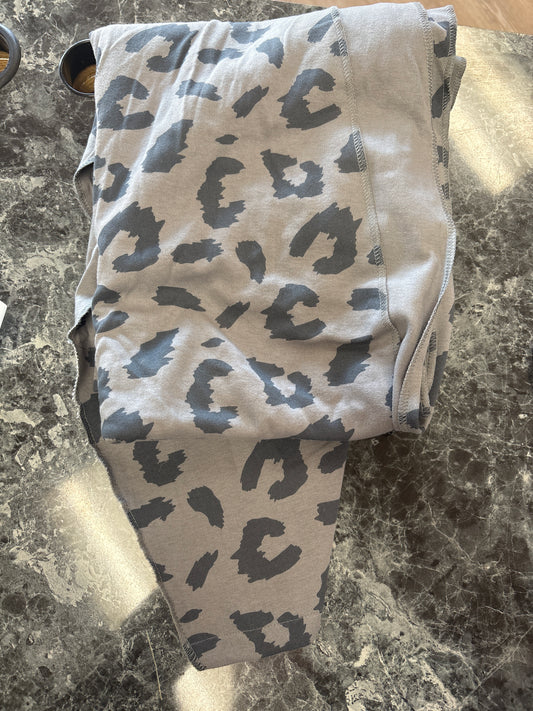Moby Wrap - Grey Cheetah