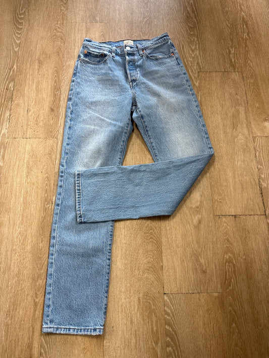 Womens 28 Levis 501 Light Wash Button Fly Straight Leg Denim