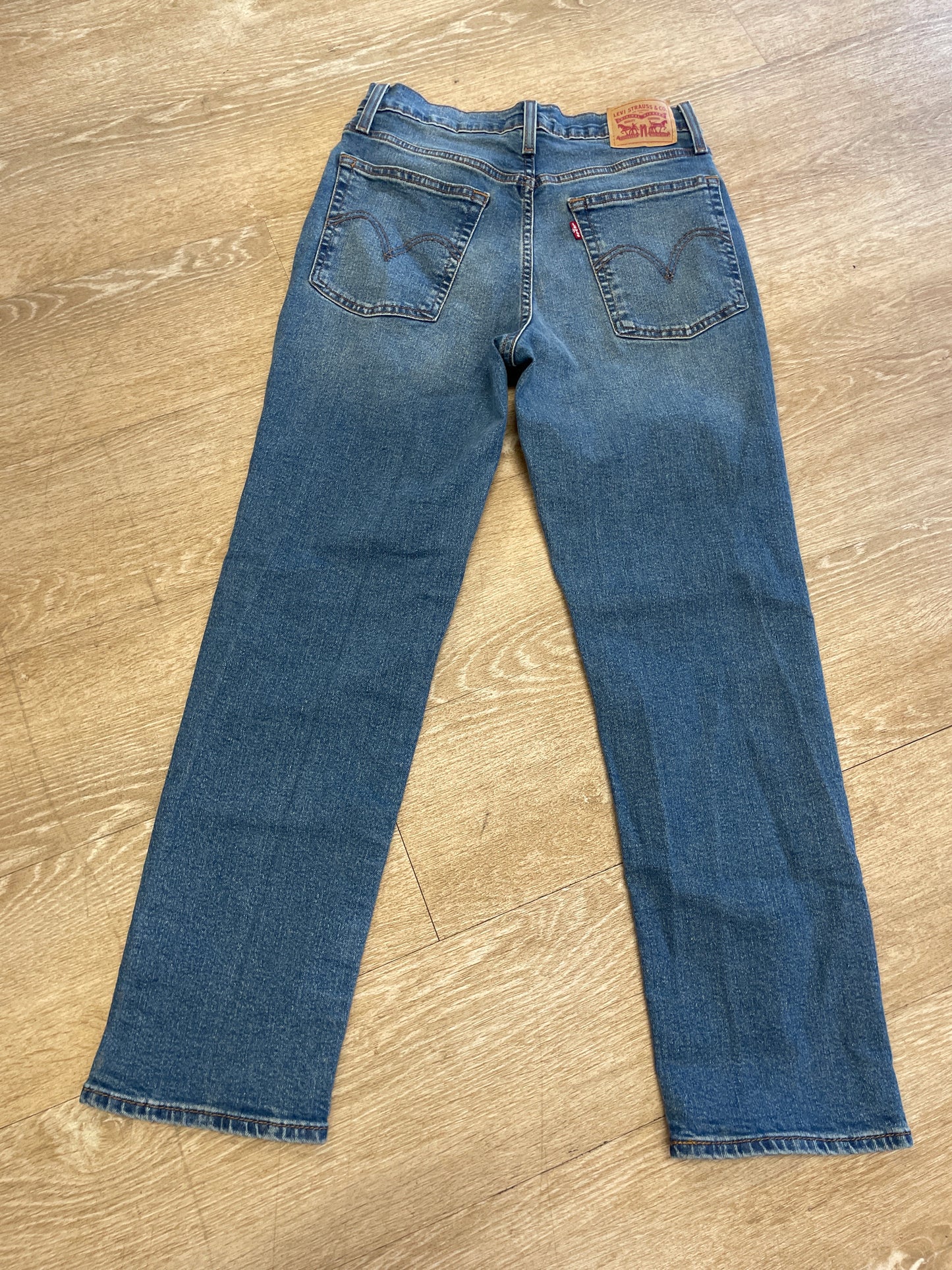 Womens 29 Levis Wedgie Straight Leg Button Fly Denim Pant