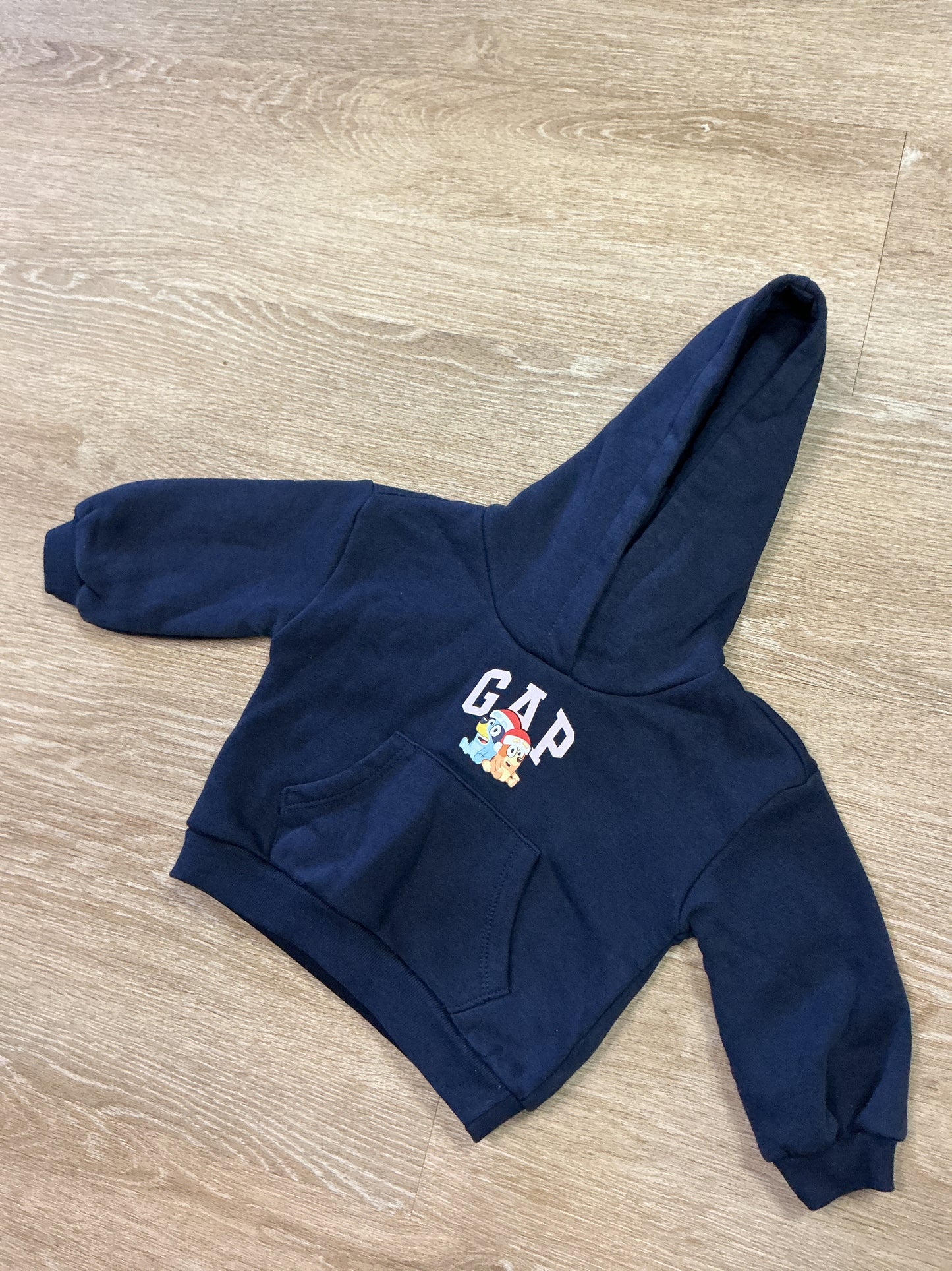12-18-babygap-x-bluey-crewneck