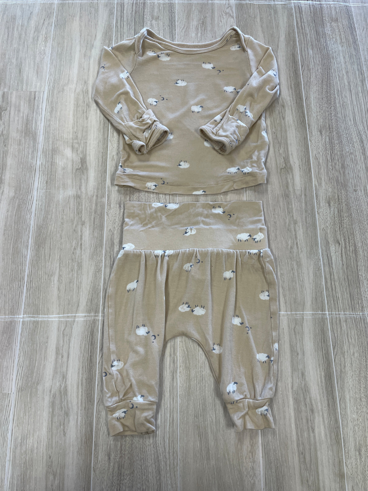 3m Cream Multi Sheep 2 Piece Lounge Set