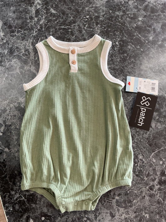 NWT 18m Ribbed Button Tank - Green
